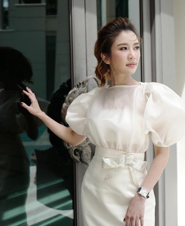 ไบร์ท พิชญทัฬห์ หลุดสะอื้นกลางรายการ สรยุทธ ต้องทำหน้าที่อ่านข่าวแทน ไบร์ท พิชญทัฬห์ หลุดสะอื้นกลางรายการ สรยุทธ ต้องทำหน้าที่อ่านข่าวแทน