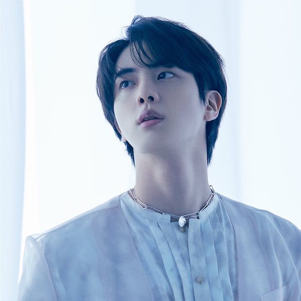 BTS จ่อเข้ากรมตามลำดับอายุ!! เริ่มที่ ‘จิน’ พี่ใหญ่หลังเสร็จโปรโมตเพลงเดี่ยวปลายปีนี้ BTS จ่อเข้ากรมตามลำดับอายุ!! เริ่มที่ ‘จิน’ พี่ใหญ่หลังเสร็จโปรโมตเพลงเดี่ยวปลายปีนี้