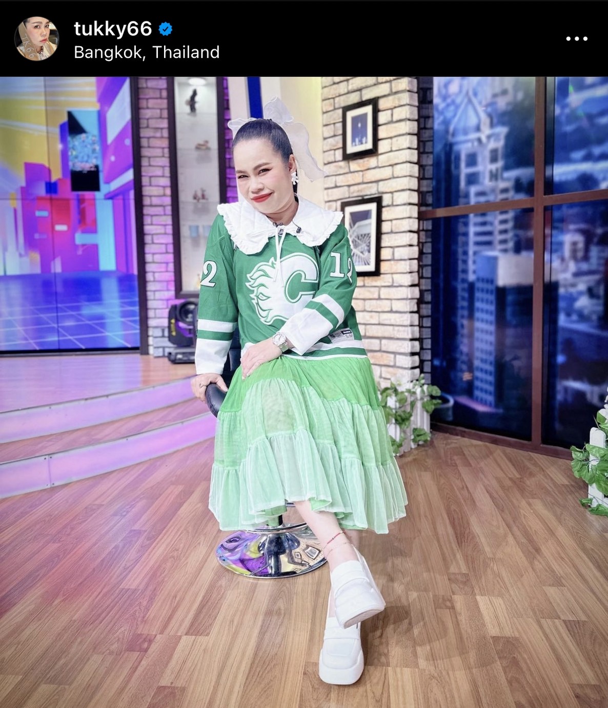 ตุ๊กกี้ สุดารัตน์ โพสต์ยุติเรื่องราว หลังมีประเด็นจ่อฟ้องยูทูบเบอร์บุกบ้าน ตุ๊กกี้ สุดารัตน์ โพสต์ยุติเรื่องราว หลังมีประเด็นจ่อฟ้องยูทูบเบอร์บุกบ้าน