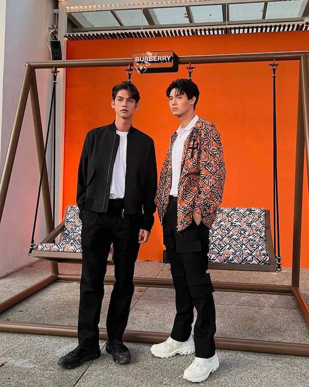 ฮอตเกินต้านทาน!! สื่อใหญ่เกาะติดทำข่าว ‘ไบร์ทวิน’ ร่วมอีเวนต์ใหญ่ที่สิงคโปร์ (มีคลิป)