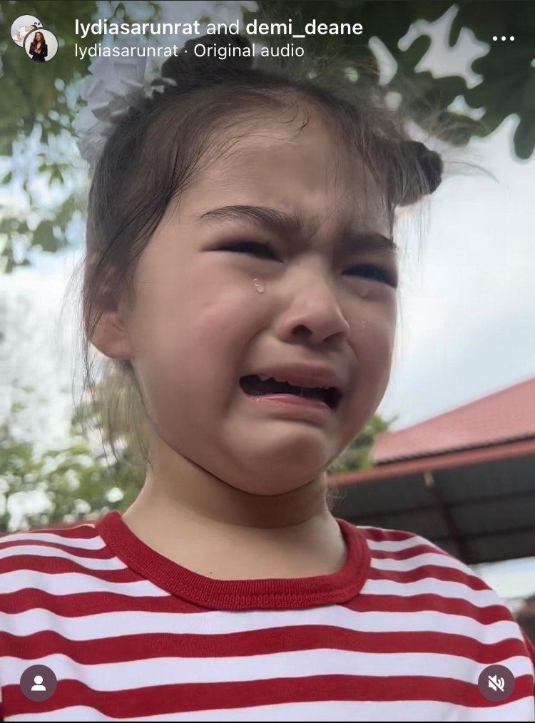 น้องเดมี่  ร้องไห้หนักมากเมื่อสัตว์เลี้ยงแสนรักของน้องได้ตายไป