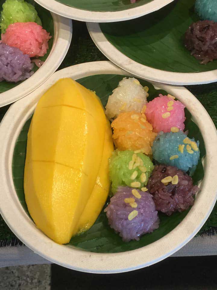 แจก 6 พิกัดร้าน - ราคา ข้าวเหนียมมะม่วง เจ้าดัง เจ้าเด็ด ตามรอย มิลลิ แจก 6 พิกัดร้าน - ราคา ข้าวเหนียมมะม่วง เจ้าดัง เจ้าเด็ด ตามรอย มิลลิ