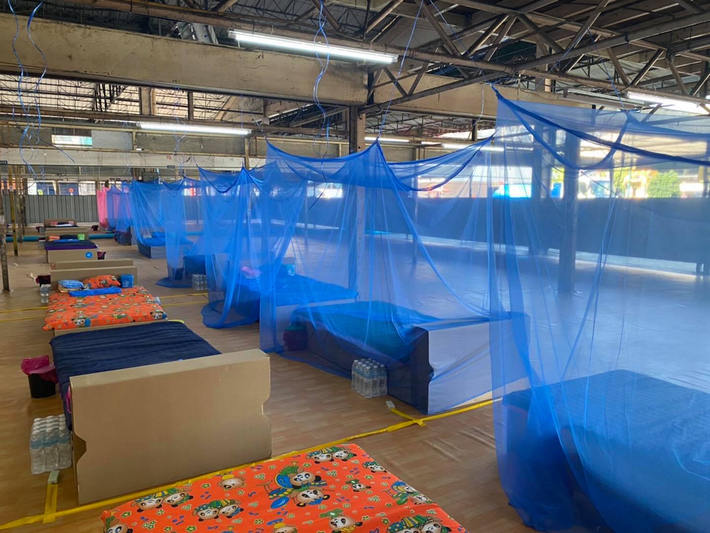เปิดภาพ โรงพยาบาลสนามสี่มุมเมือง หลังเจอดราม่าสถานที่ไม่เหมาะสม ยันเป็นไปตามมาตรฐาน เปิดภาพ โรงพยาบาลสนามสี่มุมเมือง หลังเจอดราม่าสถานที่ไม่เหมาะสม ยันเป็นไปตามมาตรฐาน