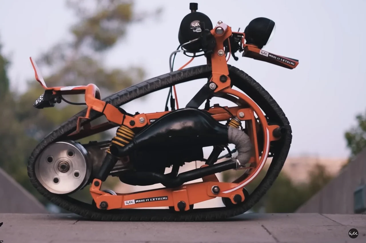 มอเตอร์ไซค์ไฟฟ้าล้อเดี่ยว Monotrack Bike ทำจากยางรถยนต์รีไซเคิล มอเตอร์ไซค์ไฟฟ้าล้อเดี่ยว Monotrack Bike ทำจากยางรถยนต์รีไซเคิล
