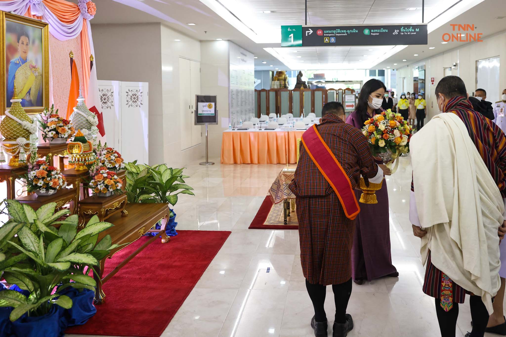 สมเด็จพระราชินี แห่งภูฏานลงพระนามเยี่ยม เจ้าฟ้าพัชรกิติยาภา สมเด็จพระราชินี แห่งภูฏานลงพระนามเยี่ยม เจ้าฟ้าพัชรกิติยาภา