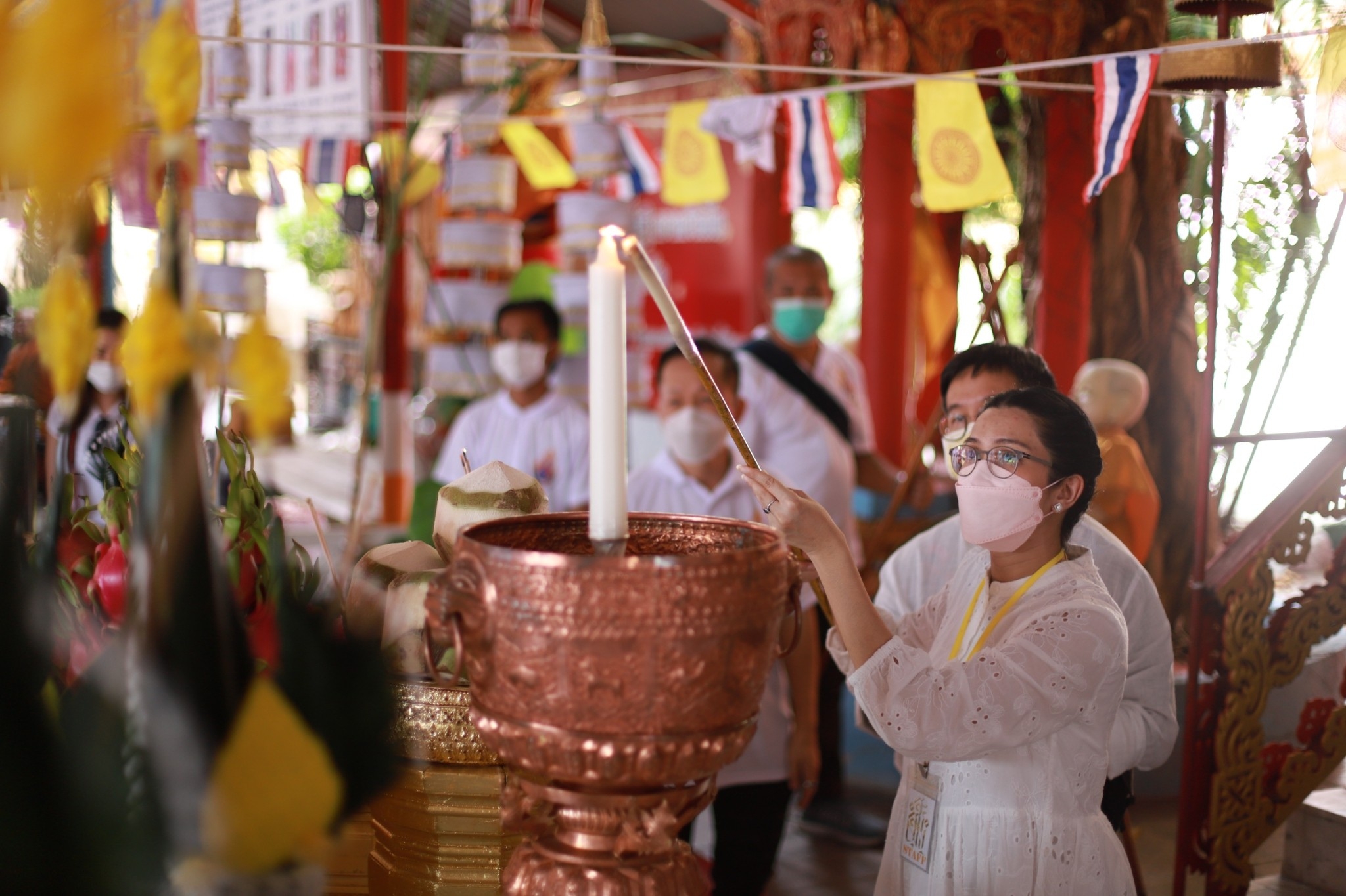ครอบครัวทำตามความตั้งใจของ อาต้อย เศรษฐา ทำพิธีพุทธาภิเษกเหรียญเศรษฐศิลป์ ครอบครัวทำตามความตั้งใจของ อาต้อย เศรษฐา ทำพิธีพุทธาภิเษกเหรียญเศรษฐศิลป์
