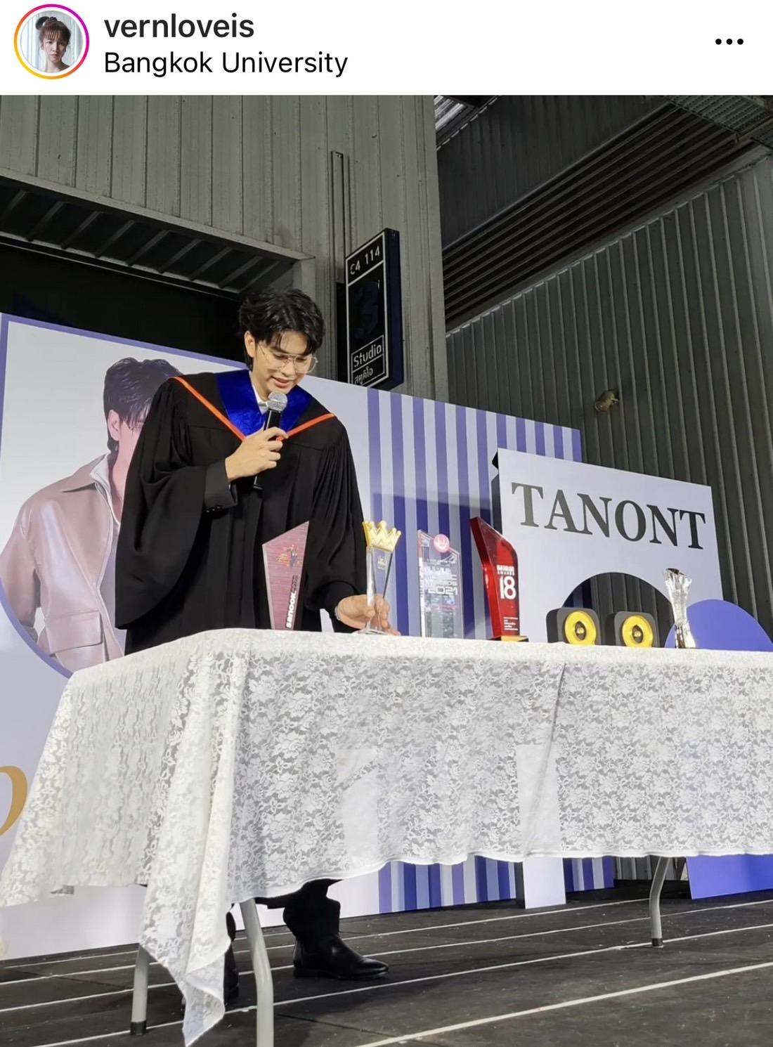 ไม่รักได้ไง! นนท์ ใจป้ำ เปย์ค่าเดินทางแฟนคลับ มาร่วมงานซ้อมรับปริญญา