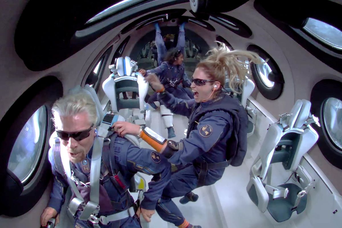 ปีแห่ง Space! สรุปความก้าวหน้าทัวร์อวกาศ ธุรกิจมาแรงแห่งปี