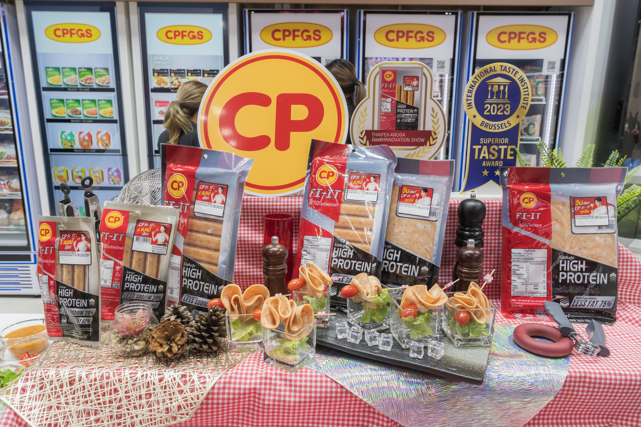 เคล็ดลับความสำเร็จ 'CP FI-IT' ไส้กรอกโปรตีนสูง สุดยอดนวัตกรรมแห่งปี จากกระบวนการผลิตมาตรฐานสากล เคล็ดลับความสำเร็จ 'CP FI-IT' ไส้กรอกโปรตีนสูง สุดยอดนวัตกรรมแห่งปี จากกระบวนการผลิตมาตรฐานสากล