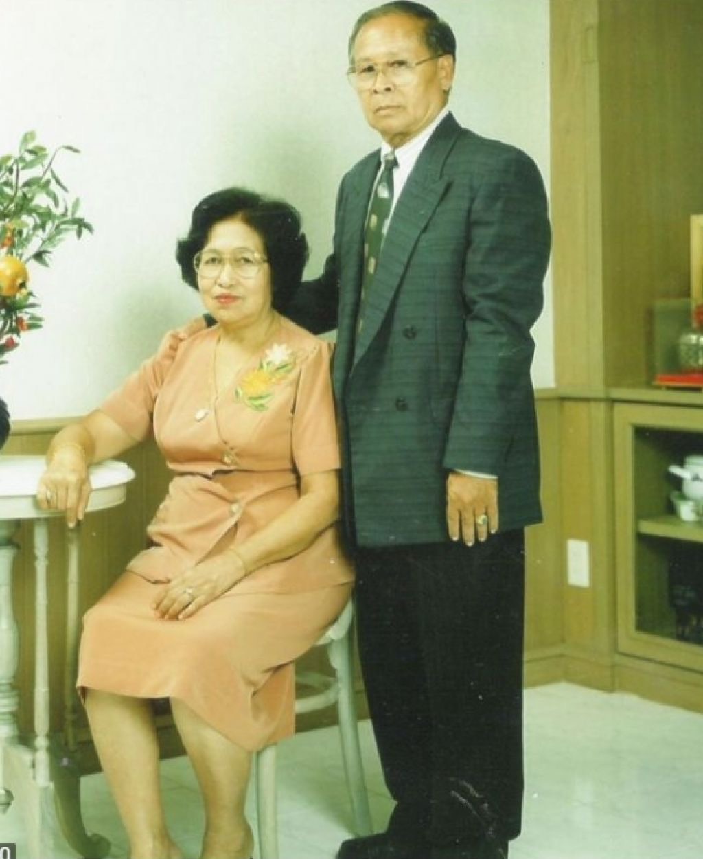 เป็ด เชิญยิ้ม โพสต์อาลัย ครบรอบ 70 ปี ของคุณพ่อและคุณแม่ เป็ด เชิญยิ้ม โพสต์อาลัย ครบรอบ 70 ปี ของคุณพ่อและคุณแม่