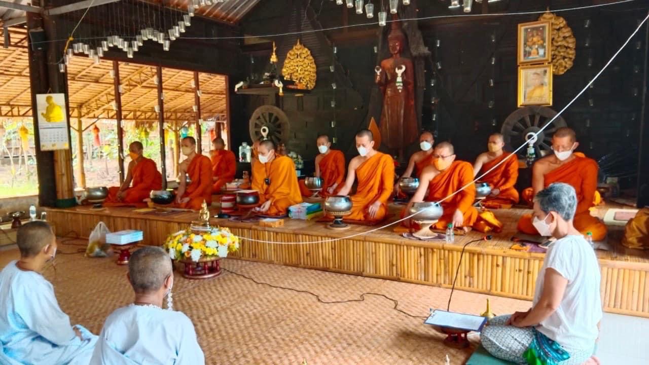 เก้า จิรายุ และครอบครัว บริจาคสร้างเสนาสนะ เรือนนพสร ที่พัก สำหรับผู้ปฎิบัติธรรม ล