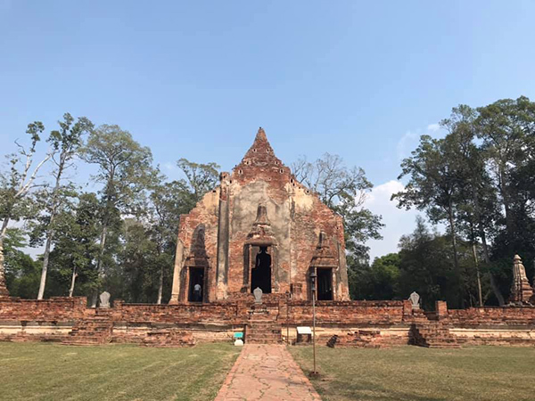 9 ที่เที่ยวพิจิตร สักการะหลวงพ่อเงิน ตามรอยถิ่นชาละวัน 9 ที่เที่ยวพิจิตร สักการะหลวงพ่อเงิน ตามรอยถิ่นชาละวัน