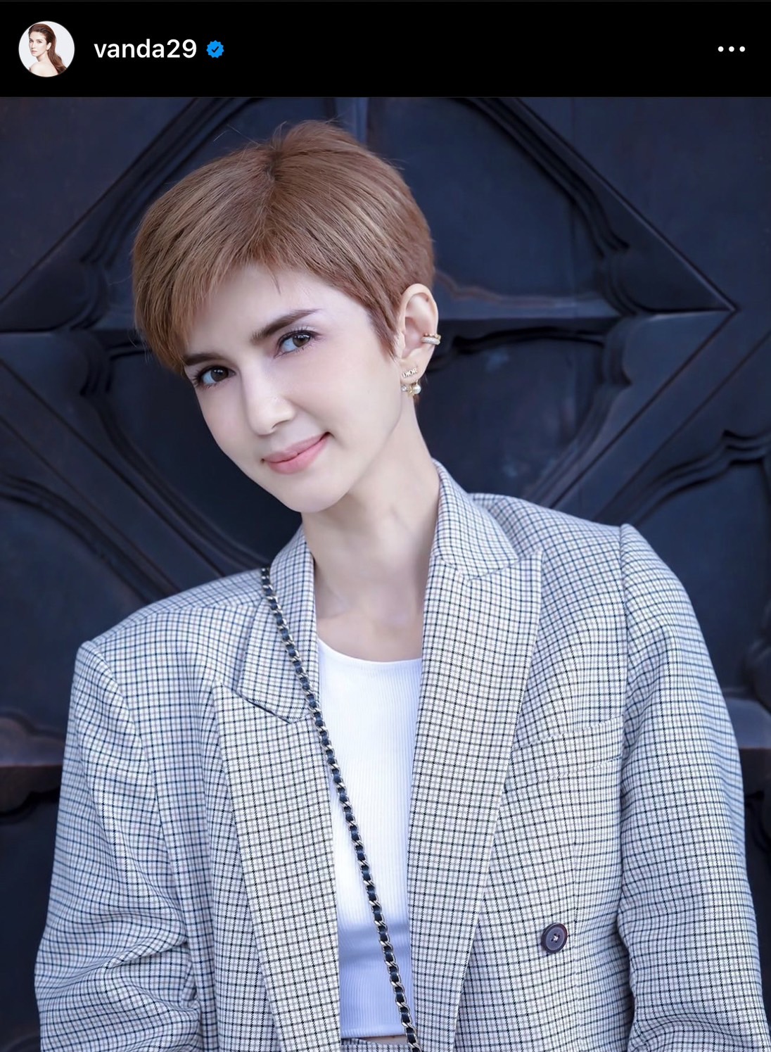 โบว์ แวนด้า ออกโรงชี้แจงแทนลูกชาย หลังเจอประเด็นดราม่าในรายการแข่งขันเซอร์ไวเวอร์ โบว์ แวนด้า ออกโรงชี้แจงแทนลูกชาย หลังเจอประเด็นดราม่าในรายการแข่งขันเซอร์ไวเวอร์