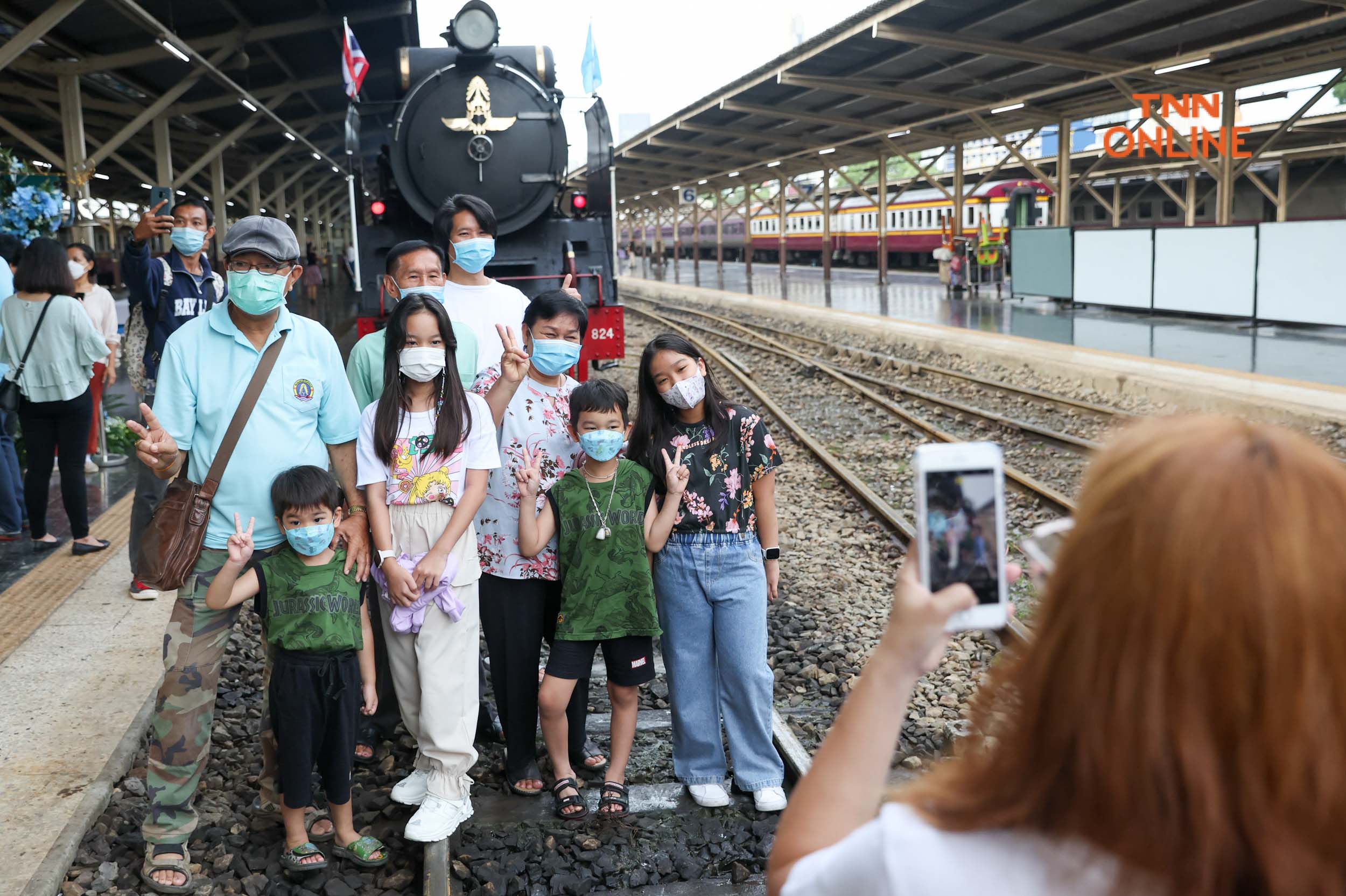 ลูกควงแม่เที่ยวฉะเชิงเทราสัมผัสบรรยากาศย้อนยุคกับขบวนรถจักรไอน้ำ ลูกควงแม่เที่ยวฉะเชิงเทราสัมผัสบรรยากาศย้อนยุคกับขบวนรถจักรไอน้ำ