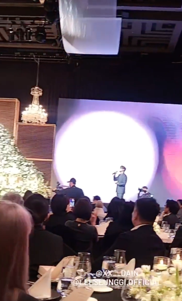 เผยภาพวิวาห์หวาน!! ‘อีซึงกิ - อีดาอิน’ แต่งงานวันนี้ คนบันเทิงเกาหลีร่วมยินดีคับคั่ง