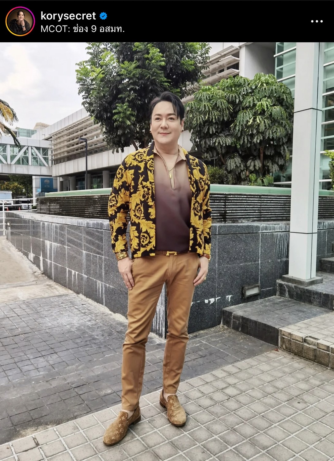 สุดจะทน! โก้ ธีรศักดิ์ โพสต์เดือด โดนเพื่อนบ้านระรานปาถุงปัสสาวะใส่หลังคา สุดจะทน! โก้ ธีรศักดิ์ โพสต์เดือด โดนเพื่อนบ้านระรานปาถุงปัสสาวะใส่หลังคา