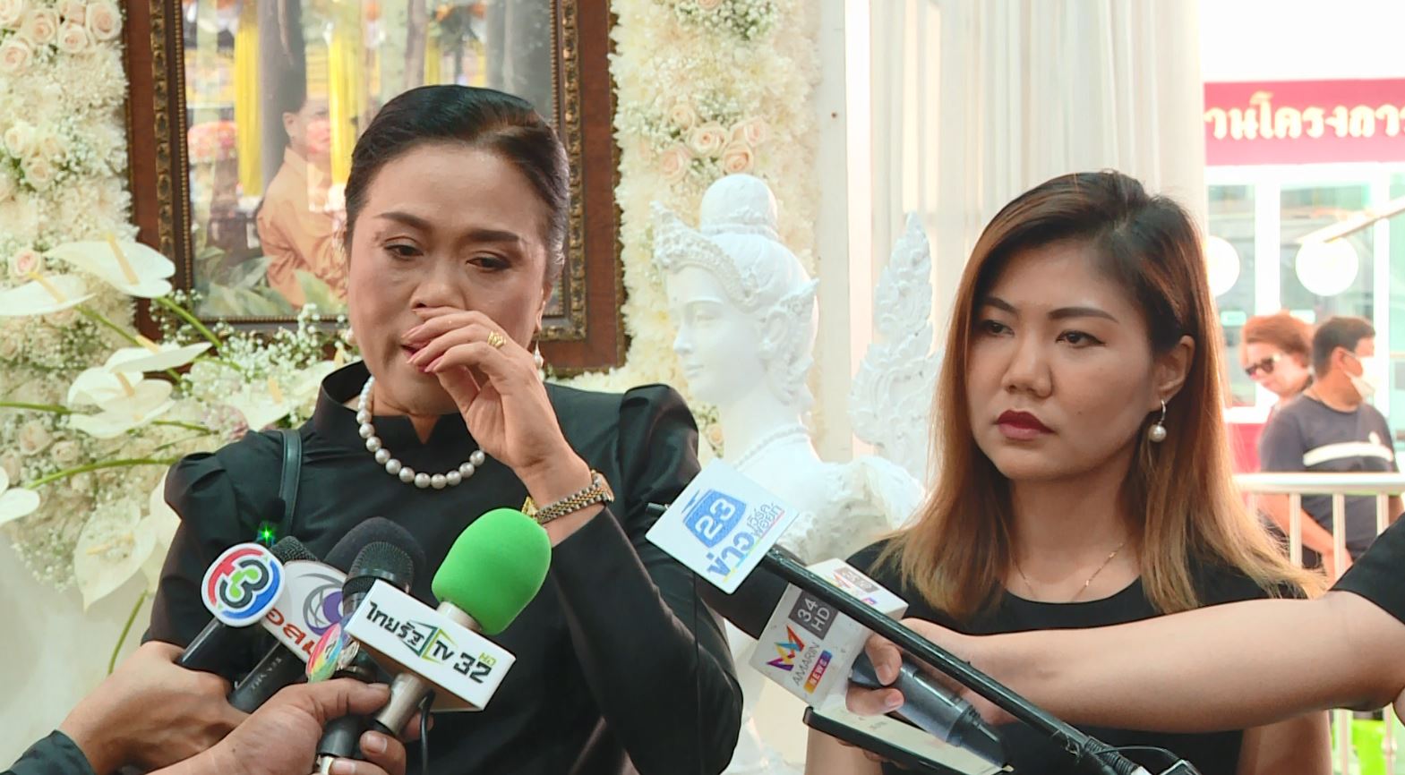 ครูปุ้ม ศศิวิมล หลั่งน้ำตาเผยถึงการสูญเสียคู่ชีวิต ครูชลธี ธารทอง ยอมให้อภัยเรื่องในอดีตหมดแล้ว 