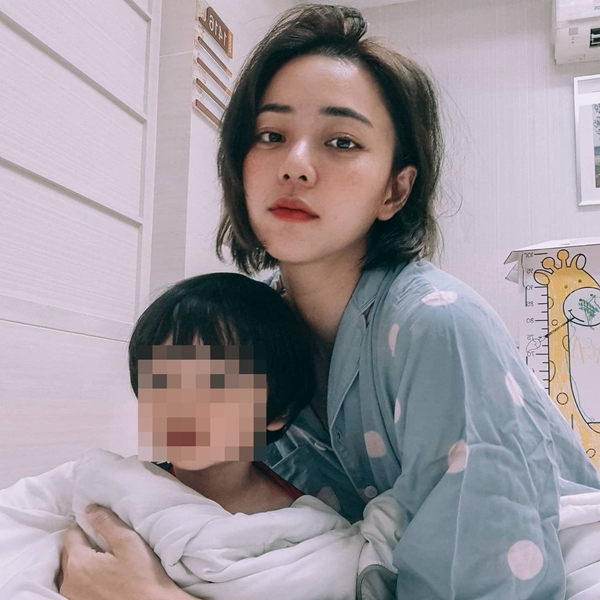 อุ้ม ลักขณา และครอบครัว กลับบ้านแล้ว ด้าน นิวเคลียร์ และ ลูกชาย หายโควิดแล้ว อุ้ม ลักขณา และครอบครัว กลับบ้านแล้ว ด้าน นิวเคลียร์ และ ลูกชาย หายโควิดแล้ว
