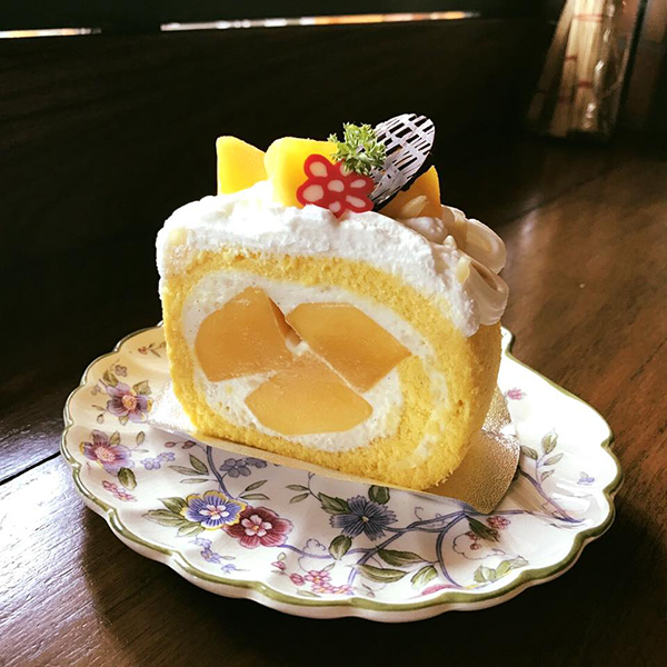10 คาเฟ่เอกมัยทองหล่อ ร้านเด็ดใจกลางเมือง สายคาเฟ่ต้องกดไลค์ 10 คาเฟ่เอกมัยทองหล่อ ร้านเด็ดใจกลางเมือง สายคาเฟ่ต้องกดไลค์