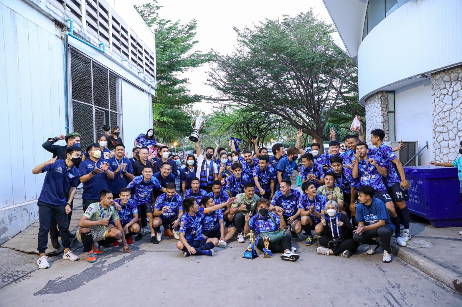 ที่สุด! อดีตนักร้อง เบน เบนจามิน พาทีมคว้าแชมป์ฟุตซอลลีกสมัยที่ 11 ที่สุด! อดีตนักร้อง เบน เบนจามิน พาทีมคว้าแชมป์ฟุตซอลลีกสมัยที่ 11
