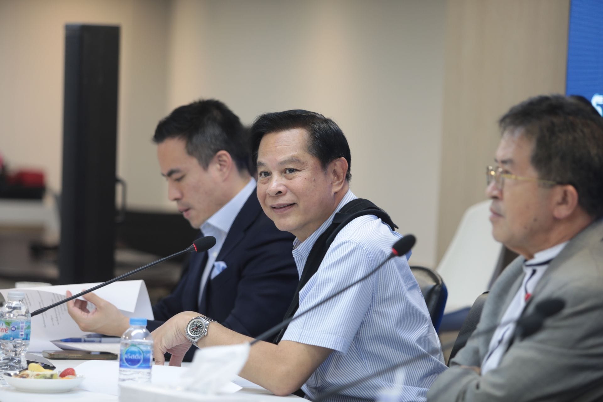 เปิดประวัติ พีระพันธุ์ สาลีรัฐวิภาค แคนดิเดตนายกฯ รวมไทยสร้างชาติ เปิดประวัติ พีระพันธุ์ สาลีรัฐวิภาค แคนดิเดตนายกฯ รวมไทยสร้างชาติ
