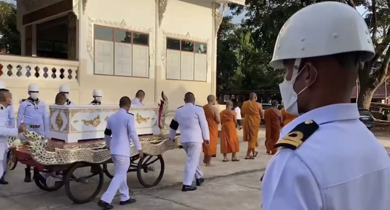 เปิดภาพพระราชเพลิงศพ หมอแชมป์ อย่างสมเกียรติ