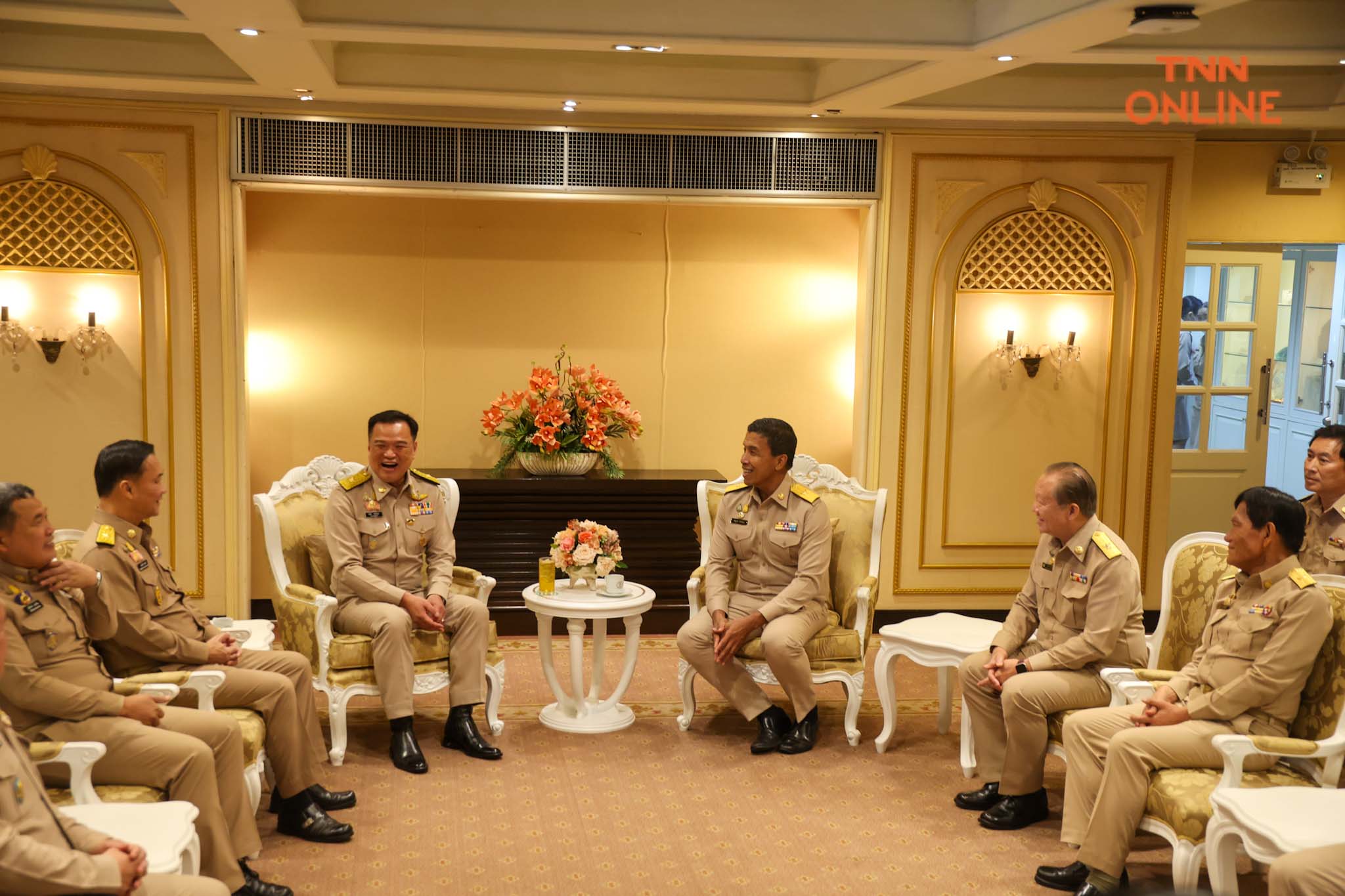 อนุทิน พบ ชัชชาติ มอบนโยบายให้กับกรุงเทพมหานคร