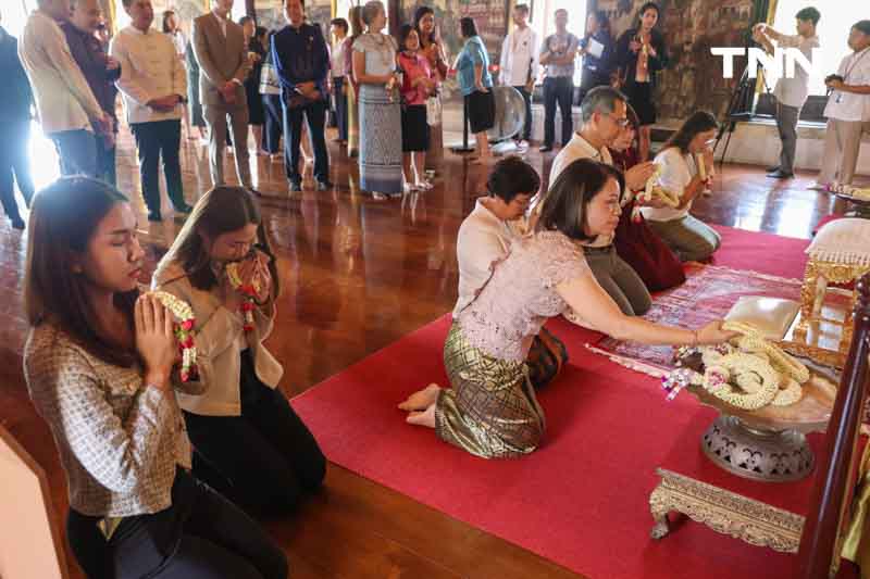 ไหว้พระขอพรในโอกาสขึ้นปีใหม่ สักการะพระพุทธรูป นบพระปฏิมา 9 นครามหามงคล 2568 ไหว้พระขอพรในโอกาสขึ้นปีใหม่ สักการะพระพุทธรูป นบพระปฏิมา 9 นครามหามงคล 2568