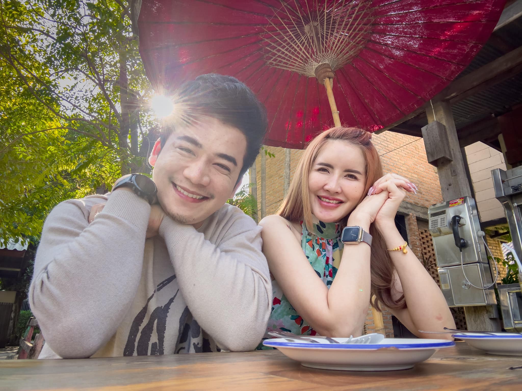 หมิว ปรียาภัทร์ ไหว้ขอพรสามี เบียร์ พร้อมพงษ์ ในฐานะผู้นำครอบครัว หมิว ปรียาภัทร์ ไหว้ขอพรสามี เบียร์ พร้อมพงษ์ ในฐานะผู้นำครอบครัว