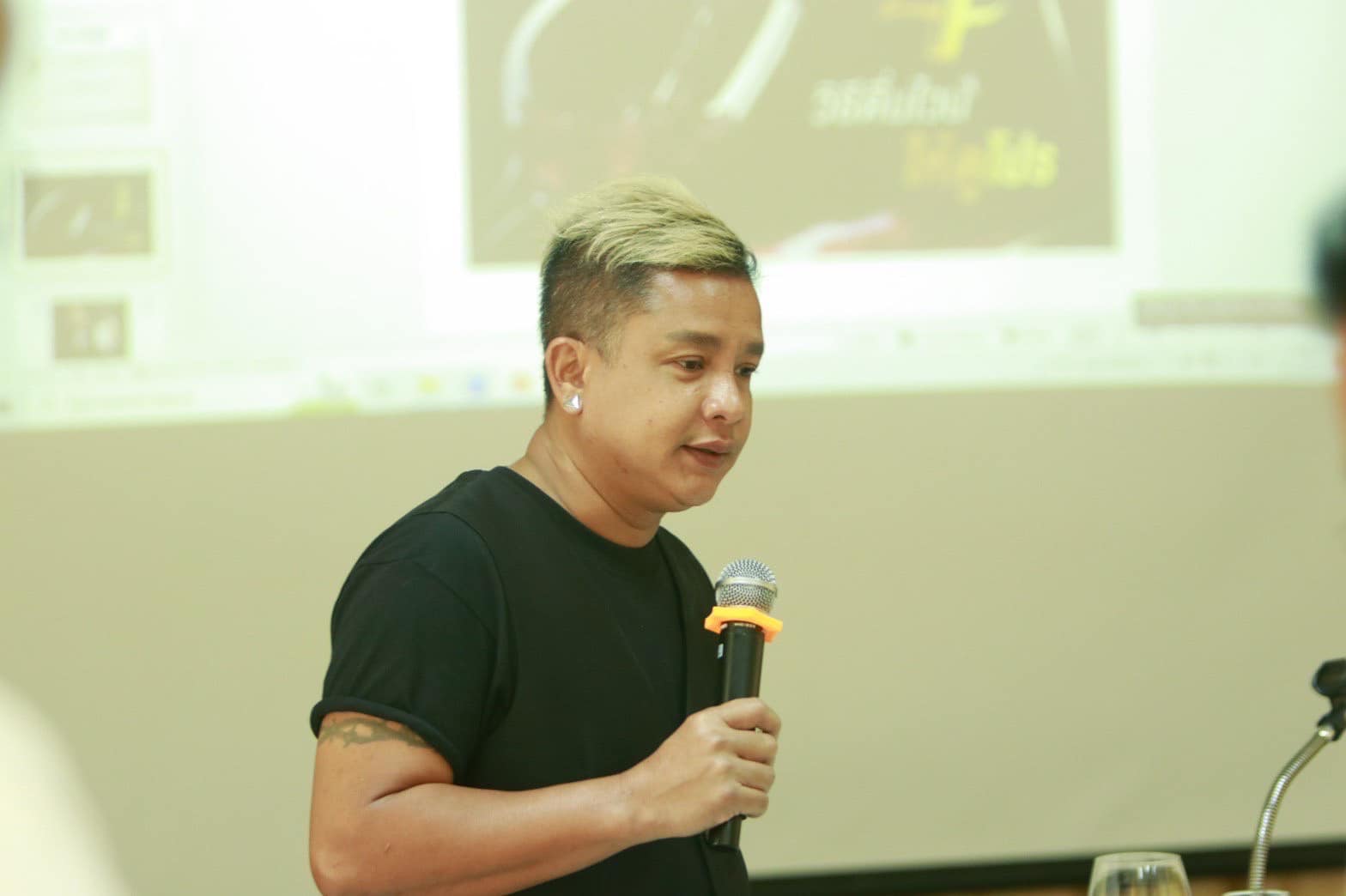 ศาลอาญายกฟ้อง กัน จอมพลัง คดีจั๊กกะบุ๋ม เชิญยิ้ม ฟ้องหมิ่นประมาท ศาลอาญายกฟ้อง กัน จอมพลัง คดีจั๊กกะบุ๋ม เชิญยิ้ม ฟ้องหมิ่นประมาท
