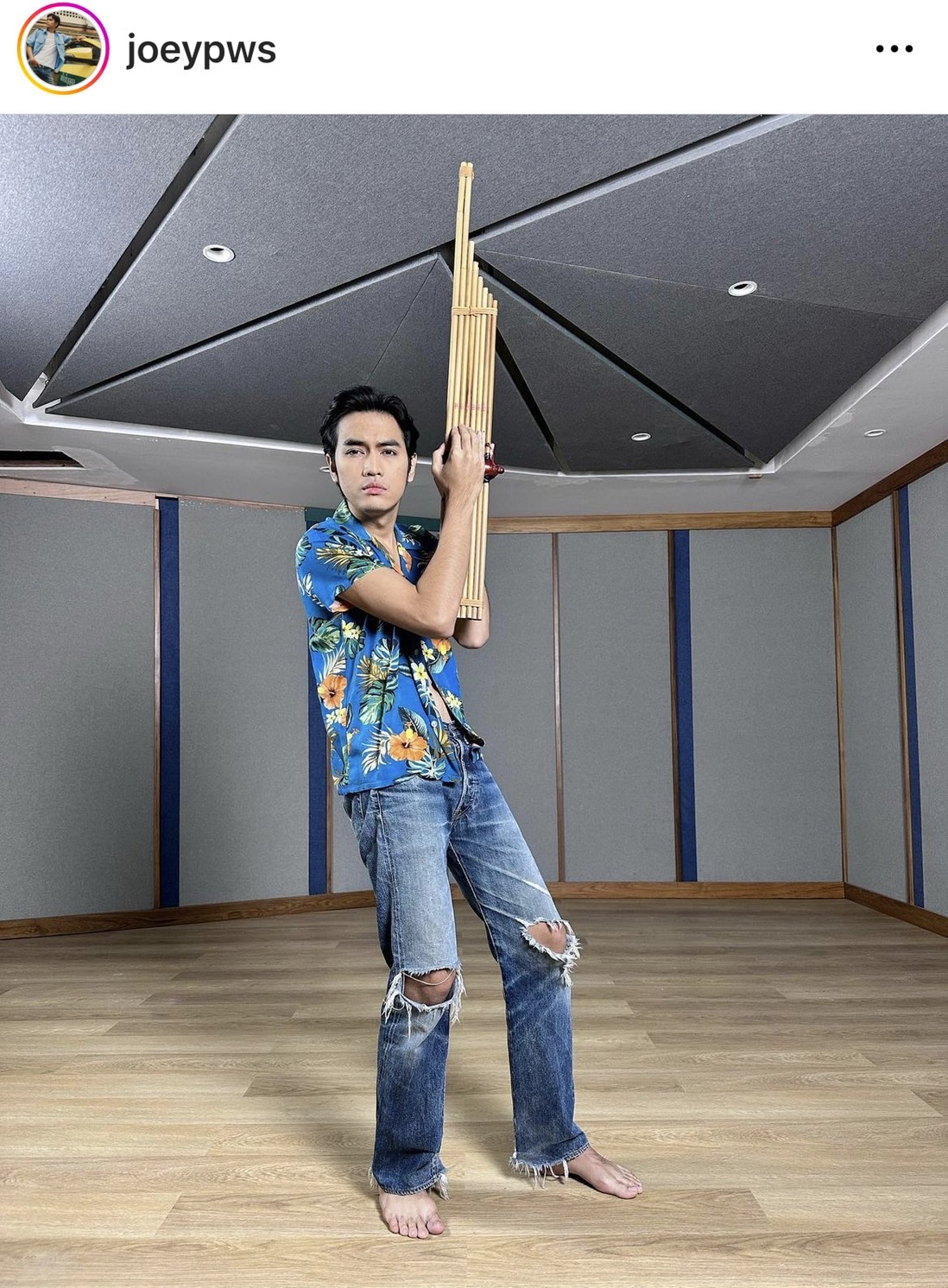 แฟนคลับประทับใจ!!  คุณแม่ โจอี้ ภูวศิษฐ์  โผล่เซอร์ไพรส์กลางเวทีคอนเสิร์ต