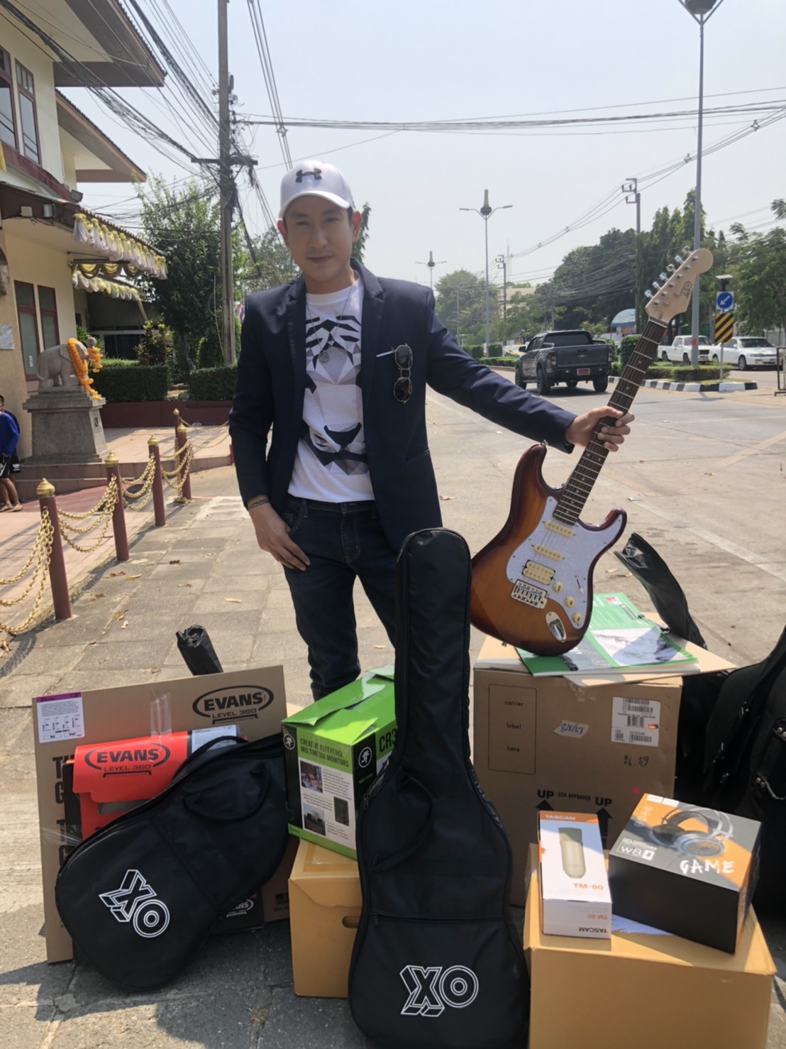  แพท พาวเวอร์แพท ทำตามความตั้งใจ มอบเงินและอุปกรณ์ดนตรีให้เรือนจำ 