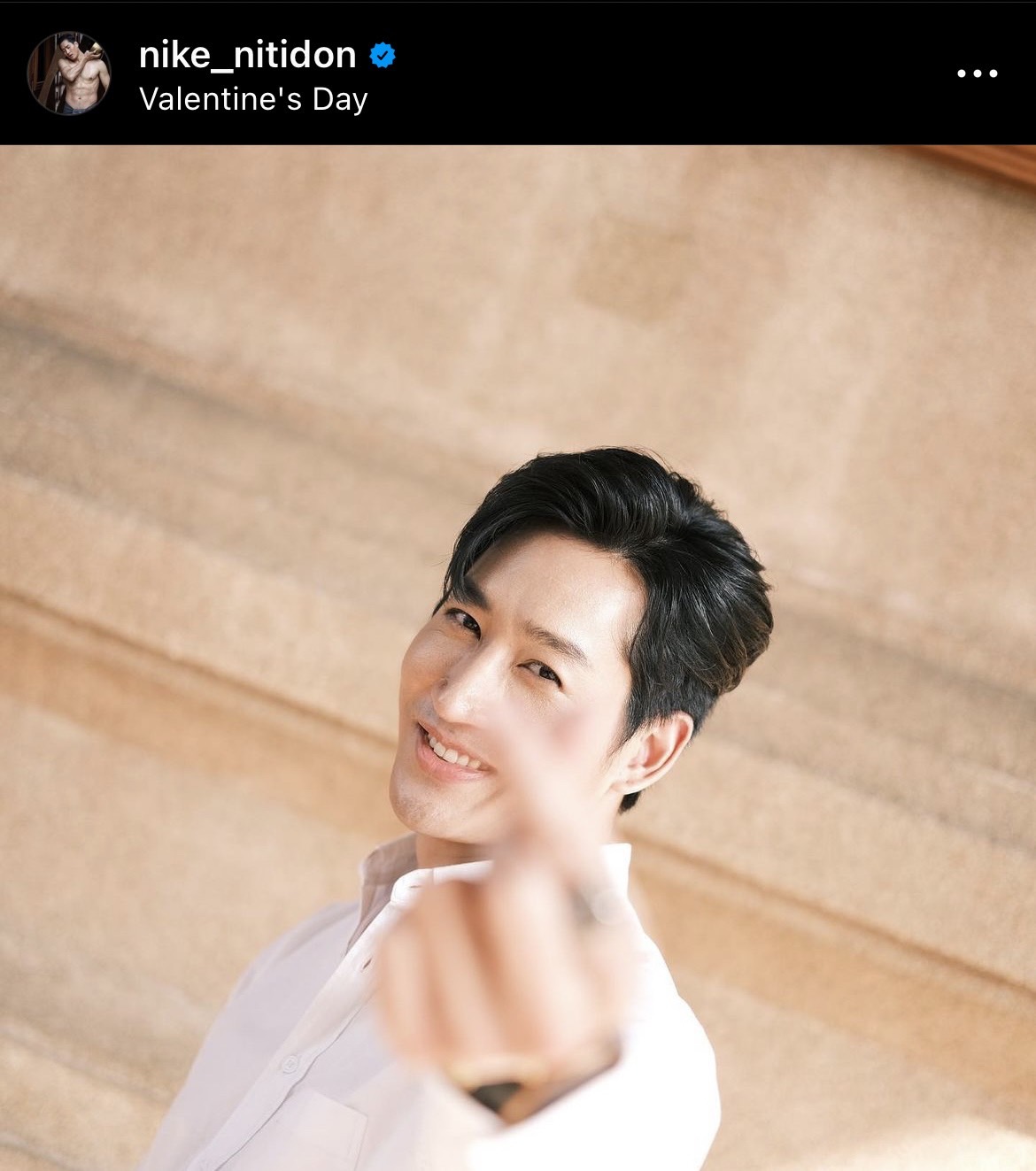 ไม่เลือกงานไม่ยากจน ไนกี้ นิธิดล ขับมอเตอร์ไซค์ส่งแก๊ส ลั่น! เสียงแม่คือเร่งมาก ไม่เลือกงานไม่ยากจน ไนกี้ นิธิดล ขับมอเตอร์ไซค์ส่งแก๊ส ลั่น! เสียงแม่คือเร่งมาก