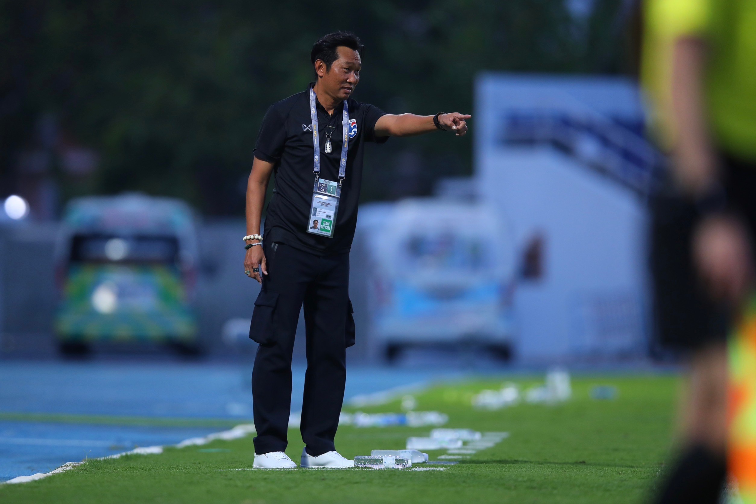 'โค้ชก้าง' พอใจผลงานสาวไทยเปิดหัวคัดโอลิมปิกถล่มสิงคโปร์ 6-0 'โค้ชก้าง' พอใจผลงานสาวไทยเปิดหัวคัดโอลิมปิกถล่มสิงคโปร์ 6-0