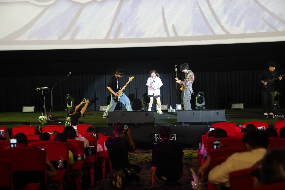 “แป้ง - zbing” จัดเต็มแฟนมีตครั้งแรกในชีวิต ยกเซอร์ไพรส์เพียบสุดประทับใจ เตรียมนับถอยหลังสู่ 20 ล้านซับ “แป้ง - zbing” จัดเต็มแฟนมีตครั้งแรกในชีวิต ยกเซอร์ไพรส์เพียบสุดประทับใจ เตรียมนับถอยหลังสู่ 20 ล้านซับ