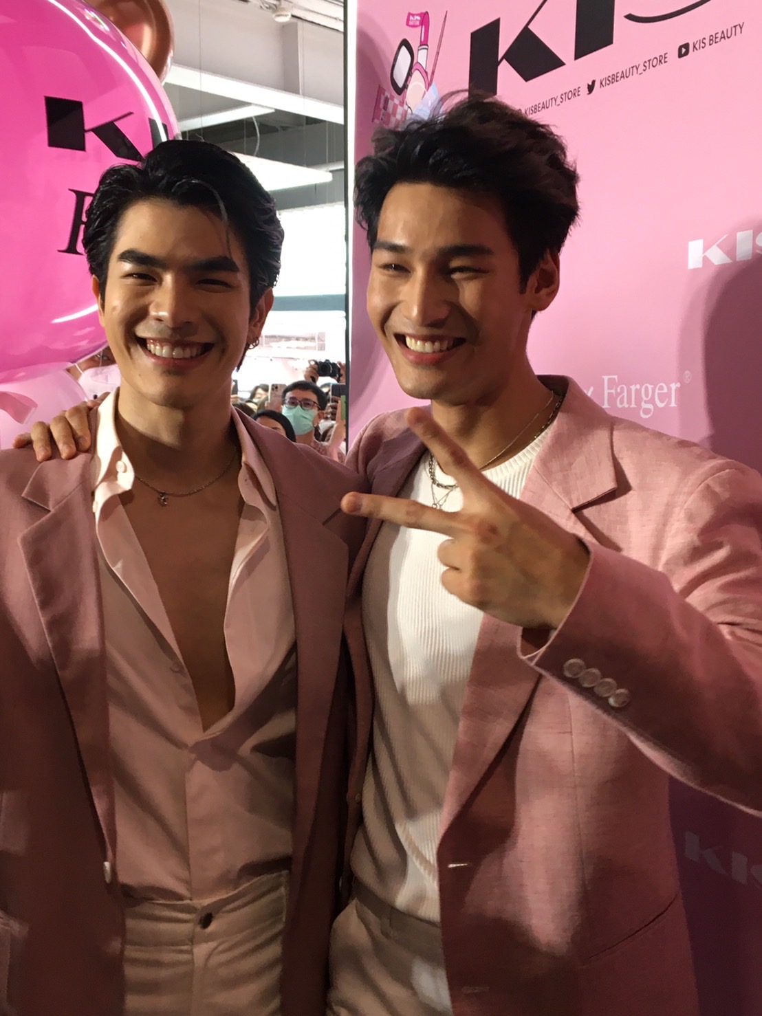 มาย - อาโป ขอบคุณแฟน ๆ ที่ซับพอร์ต หลังกระแสดี ไปไกลทั่วโลก มาย - อาโป ขอบคุณแฟน ๆ ที่ซับพอร์ต หลังกระแสดี ไปไกลทั่วโลก