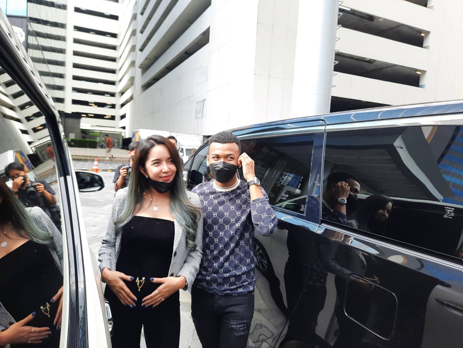 โชค และ ภรรยา เคลื่อนไหวหลังเคลียร์ใจ บอล เชิญยิ้ม ขอโทษที่ทำผิดพลาด โชค และ ภรรยา เคลื่อนไหวหลังเคลียร์ใจ บอล เชิญยิ้ม ขอโทษที่ทำผิดพลาด