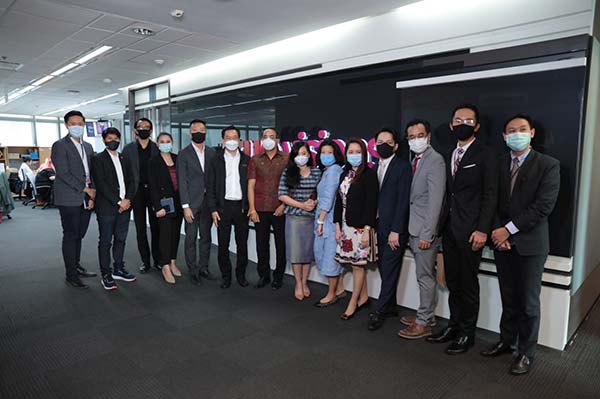 TNN ต้อนรับผู้บริหารกรมสารนิเทศ สนับสนุนการนำเสนอข่าวเศรษฐกิจ-ต่างประเทศ TNN ต้อนรับผู้บริหารกรมสารนิเทศ สนับสนุนการนำเสนอข่าวเศรษฐกิจ-ต่างประเทศ
