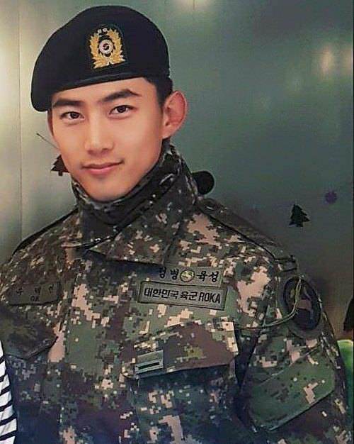 รักชาติยิ่งชีพ!! 'แทคยอน 2PM’ เข้าฝึกเป็นทหารกองหนุน แม้ปลดประจำการมา 3 ปี รักชาติยิ่งชีพ!! 'แทคยอน 2PM’ เข้าฝึกเป็นทหารกองหนุน แม้ปลดประจำการมา 3 ปี