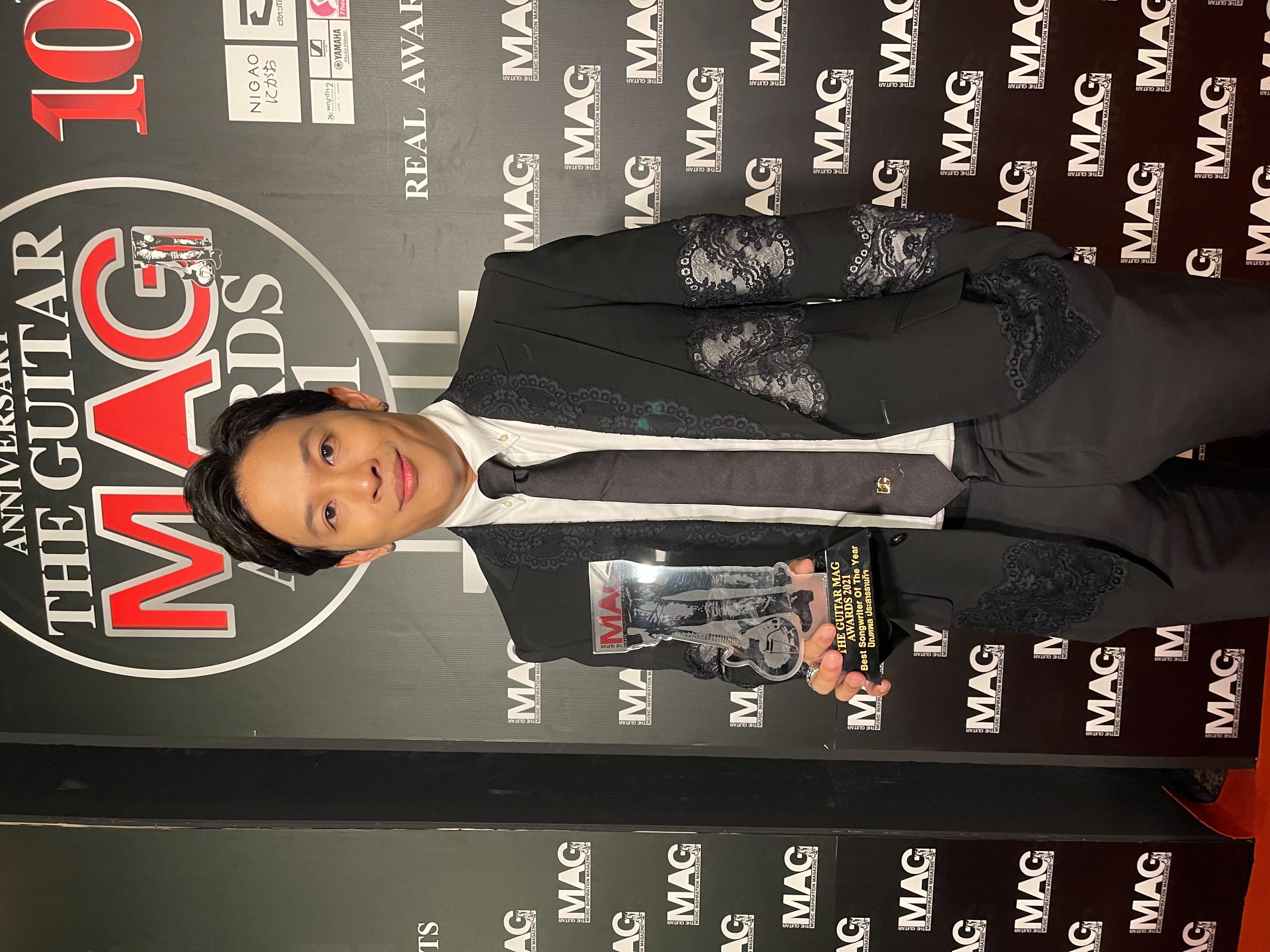 เผยโฉมศิลปินวงการดนตรี คว้ารางวัล The Guitar Mag Awards 2021 เผยโฉมศิลปินวงการดนตรี คว้ารางวัล The Guitar Mag Awards 2021
