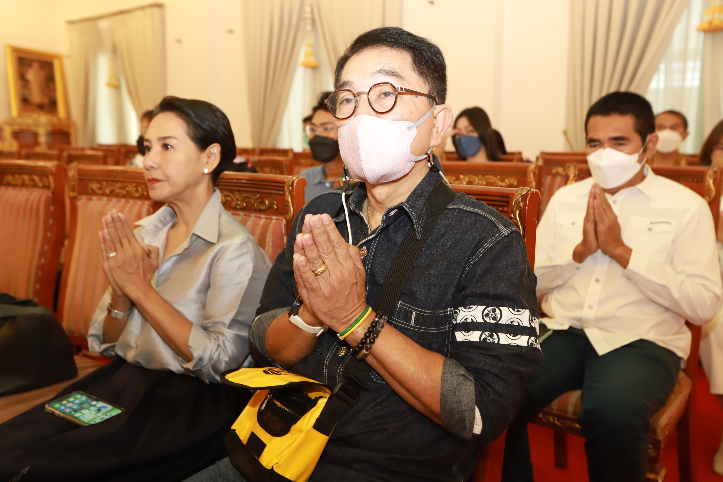 ครบรอบ 1 ปี การจากไป อาต้อย ลูกหลานพร้อมหน้า ทำบุญอุทิศส่วนกุศล