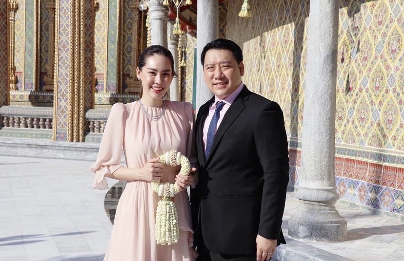 นุ้ย สุจิรา  รีวิวชีวิตจริง!! ต้องนอนกับ ปอนด์ สามี แถมไม่ยอมแยกห้อง