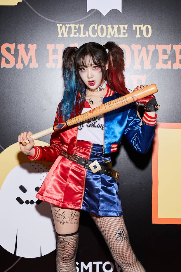 แชมป์แฟชั่นฮาโลวีน!! โผศิลปิน SMTOWN แต่งเต็มรับวันปล่อยผี แชมป์แฟชั่นฮาโลวีน!! โผศิลปิน SMTOWN แต่งเต็มรับวันปล่อยผี