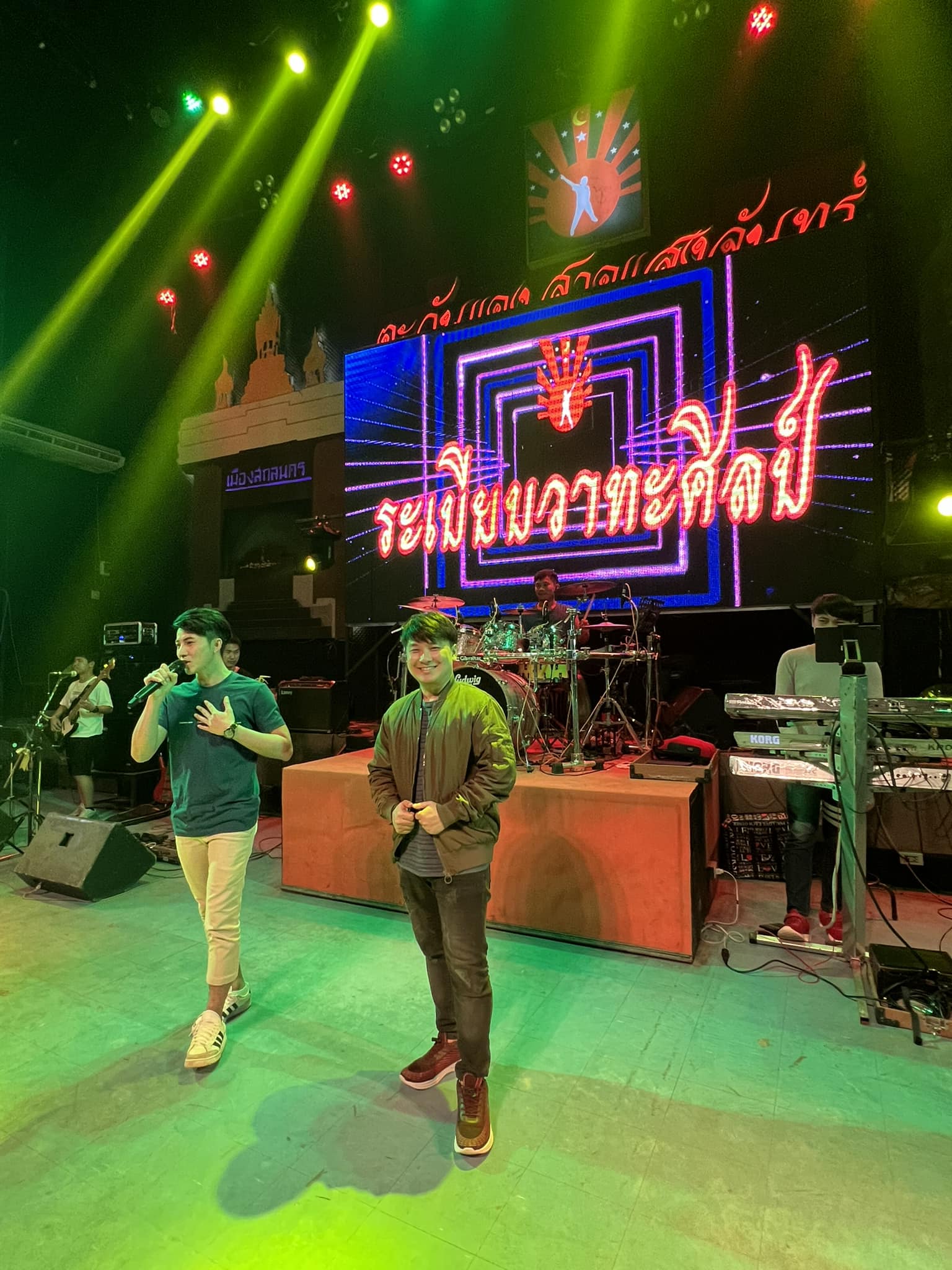 หมอลำระเบียบวาทะศิลป์ ถูกโจรย่องเบาฉกทรัพย์เสียหายนับแสน!!