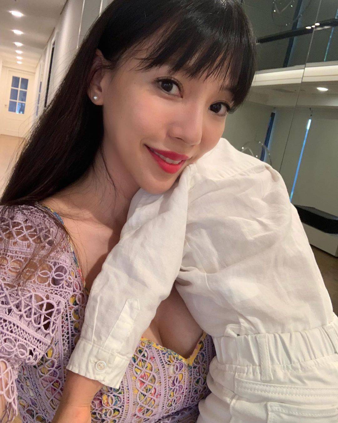 มิโกะ วง By2 ออกโรงปกป้อง ยูมิ น้องสาว หลังตกเป็นข่าวฉาวแอบคบกับ หวังลี่หง