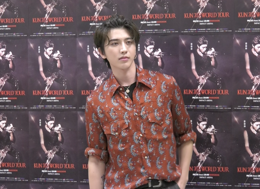 หล่อ ไหว้สวย พูดไทยเก่ง!! ‘ช่ายสวี่คุน’ จัดเต็มเวิลด์ทัวร์แรกในไทยสุดฟิน