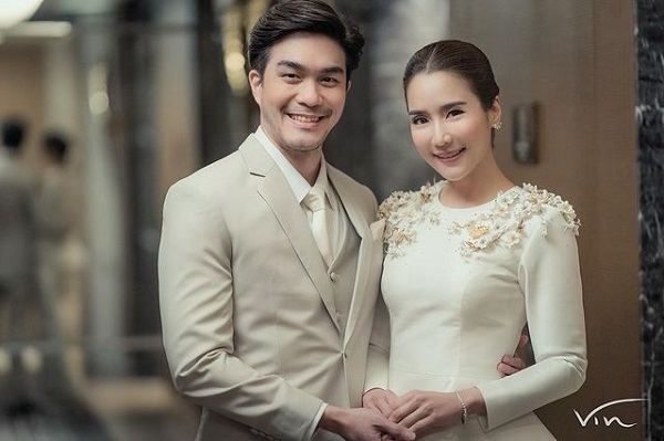 จั๊กจั่น-เค วัฒนา ควงคู่เข้าพิธีมงคลสมรส (มีคลิป) จั๊กจั่น-เค วัฒนา ควงคู่เข้าพิธีมงคลสมรส (มีคลิป)