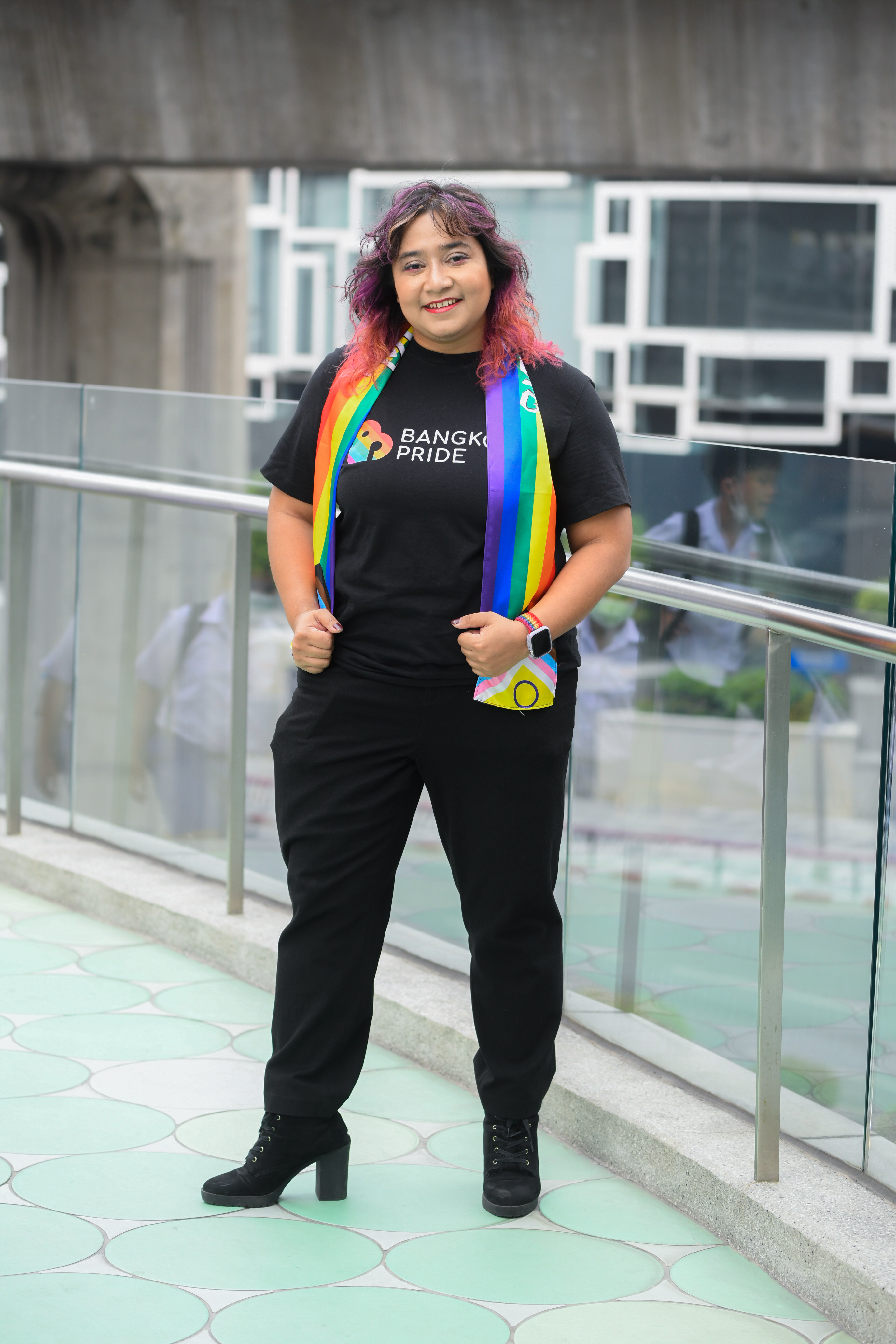 Pride month : คุยกับ ‘วาดดาว แต่งเกลี้ยง’ หวัง พ.ร.บ.สมรสเท่าเทียม เรียกคืนศักดิ์ศรีความเป็นมนุษย์ Pride month : คุยกับ ‘วาดดาว แต่งเกลี้ยง’ หวัง พ.ร.บ.สมรสเท่าเทียม เรียกคืนศักดิ์ศรีความเป็นมนุษย์