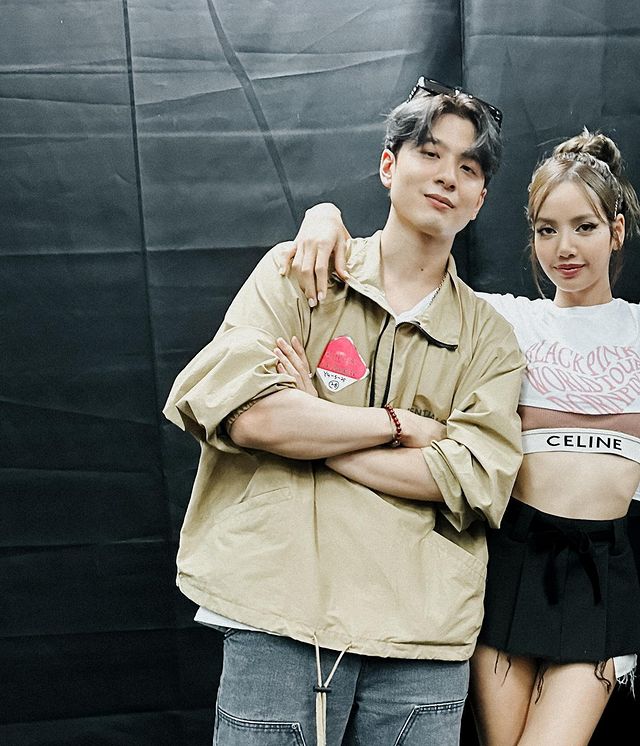 เก็บตกสีสัน!! คนบันเทิงไทยรุมรัก BLACKPINK ในคอนเสิร์ตอังกอร์ที่ราชมังฯ