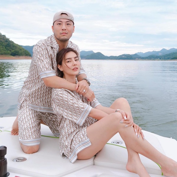 ดิว อริสรา ขอโทษแล้ว หลังแฟนหนุ่ม เซบาสเตียน จุดพลุเซอร์ไพรส์สุดอลังการ ดิว อริสรา ขอโทษแล้ว หลังแฟนหนุ่ม เซบาสเตียน จุดพลุเซอร์ไพรส์สุดอลังการ